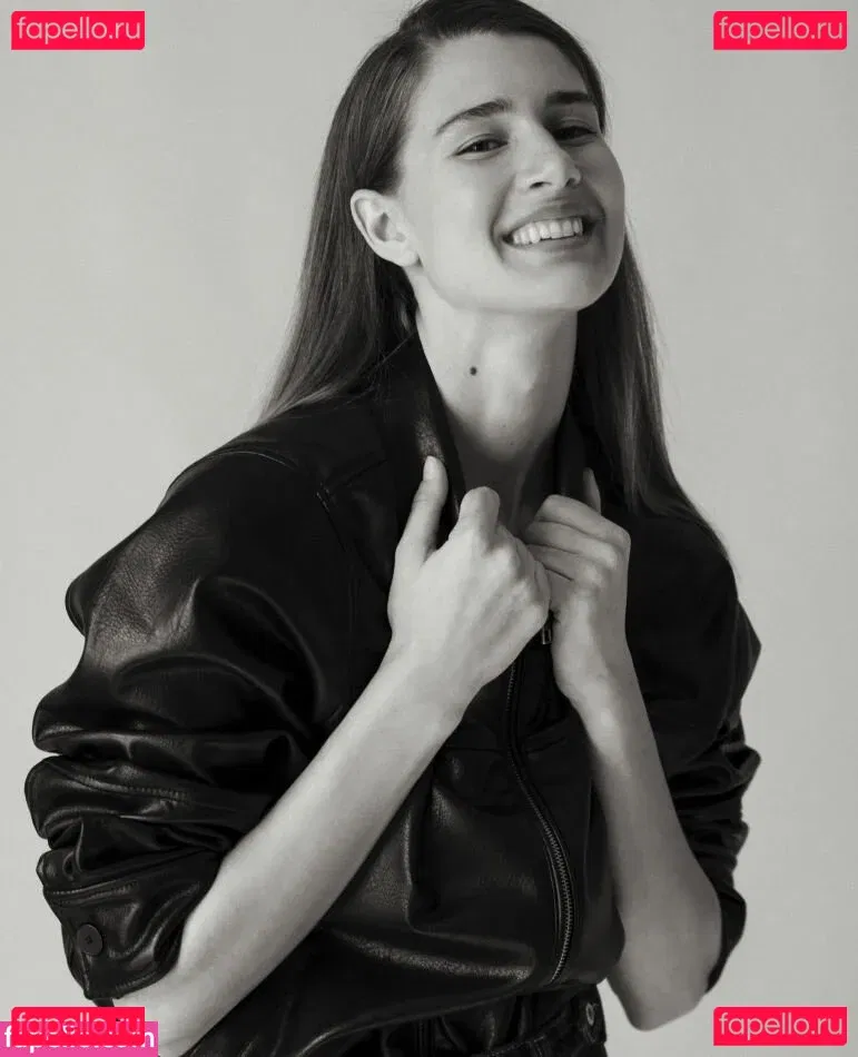 Josephine Clark Onlyfans Photo Gallery 