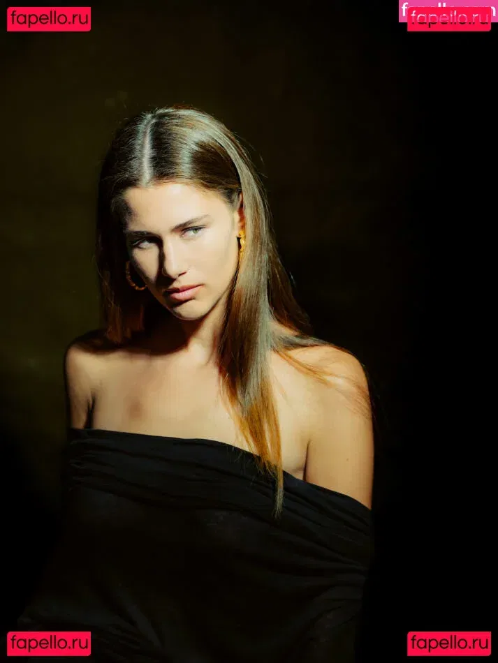 Josephine Clark Onlyfans Photo Gallery 