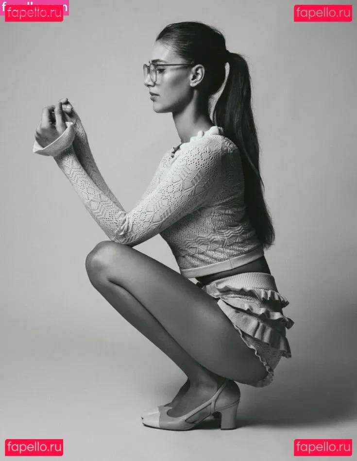 Josephine Clark Onlyfans Photo Gallery 