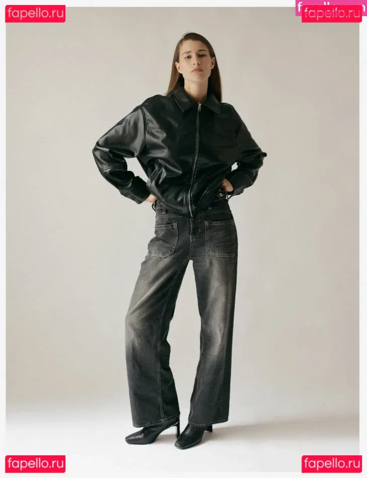 Josephine Clark Onlyfans Photo Gallery 