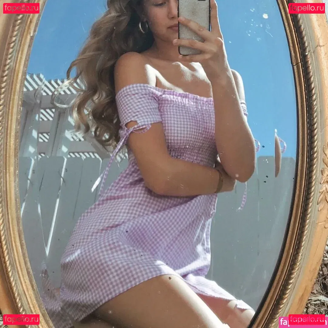 Josephine Clark Onlyfans Photo Gallery 