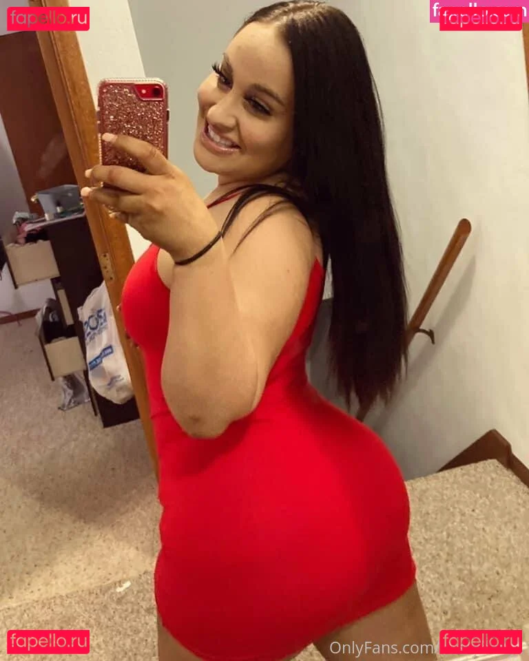 thatbustybaby Onlyfans Photo Gallery 