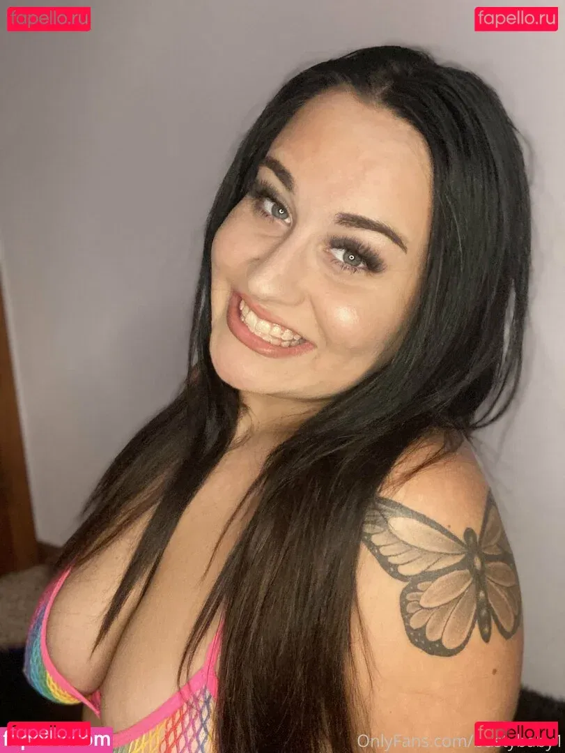 thatbustybaby Onlyfans Photo Gallery 