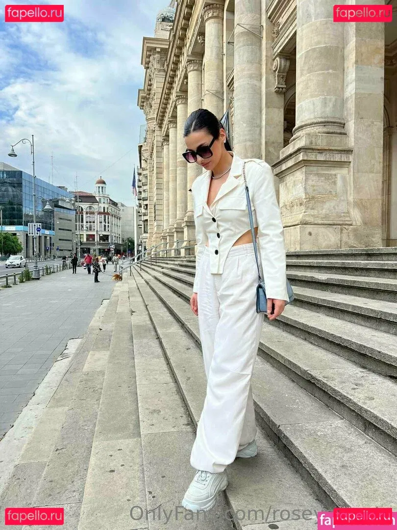 roseysweets Onlyfans Photo Gallery 