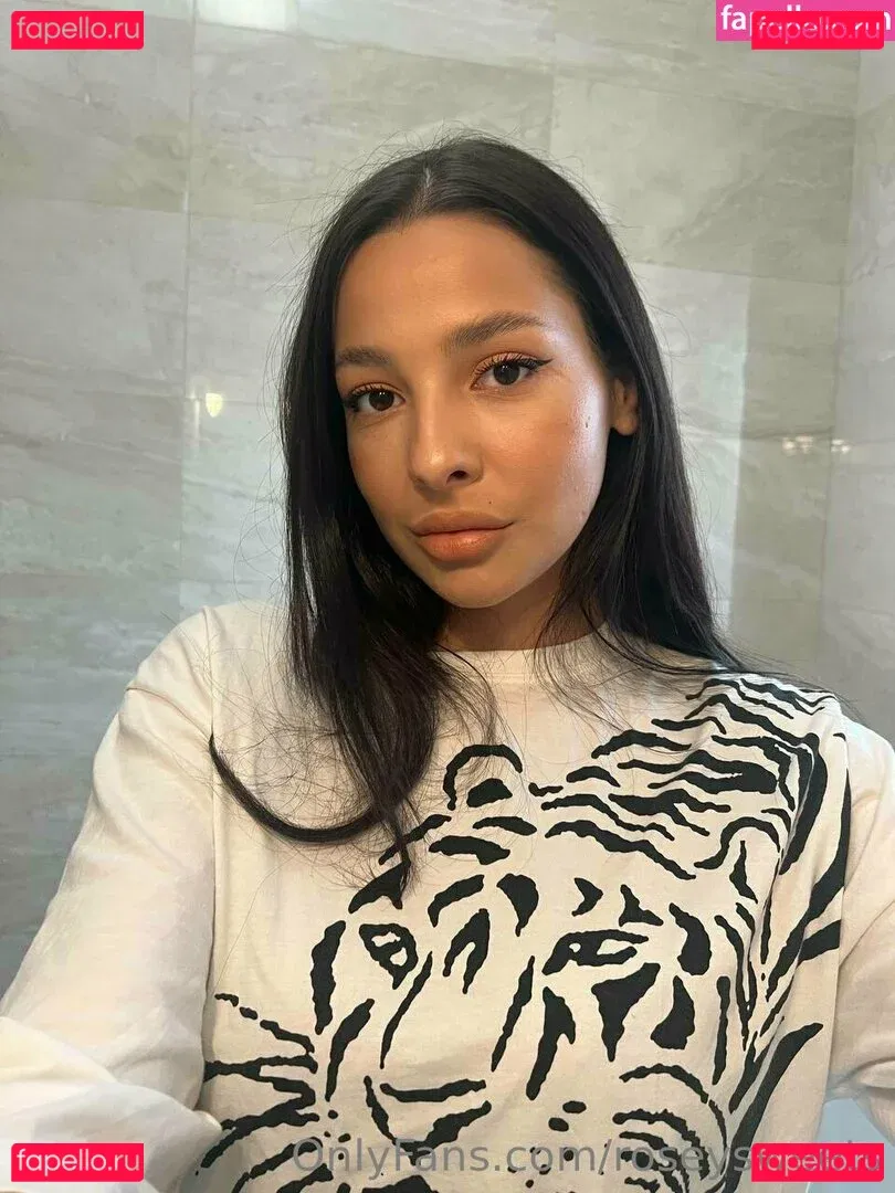 roseysweets Onlyfans Photo Gallery 