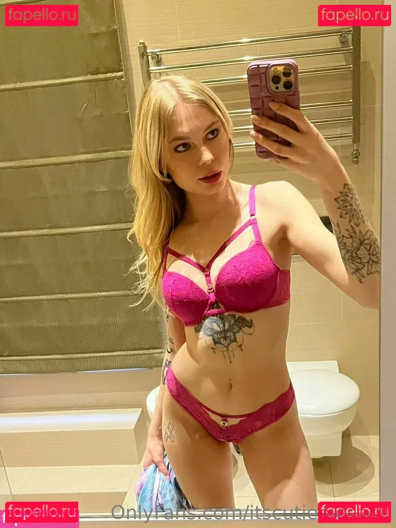 itscutiepiesade Onlyfans Photo Gallery 