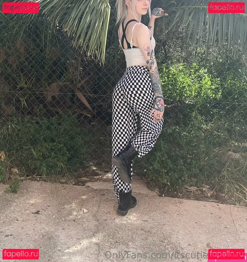 itscutiepiesade Onlyfans Photo Gallery 