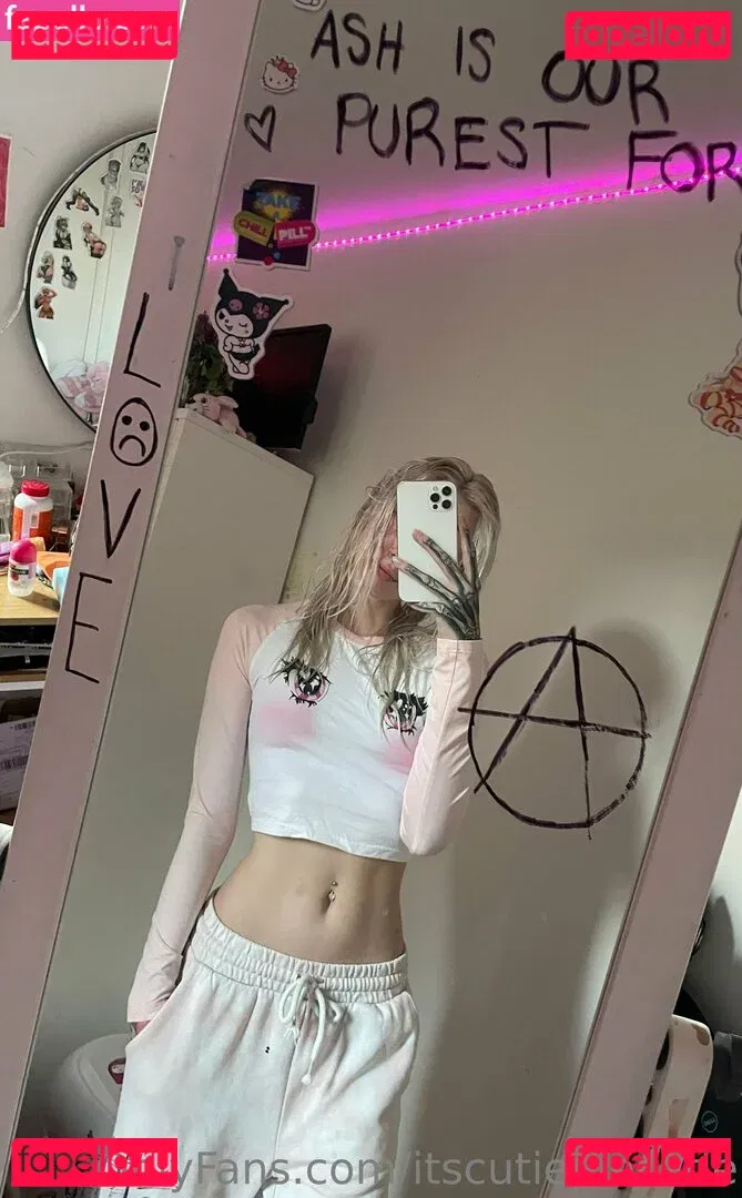 itscutiepiesade Onlyfans Photo Gallery 