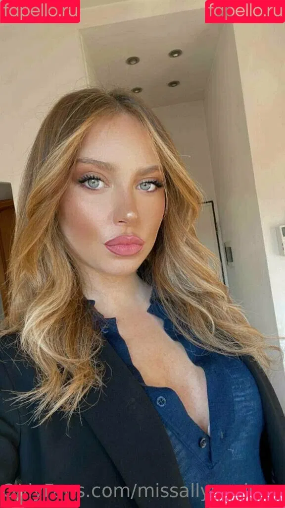 missallysonlune Onlyfans Photo Gallery 