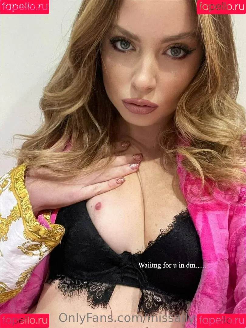 missallysonlune Onlyfans Photo Gallery 