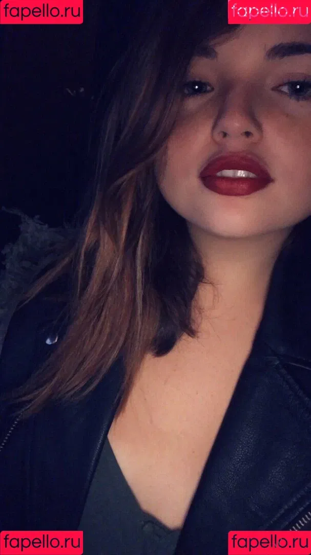 Alondra Larson Onlyfans Photo Gallery 