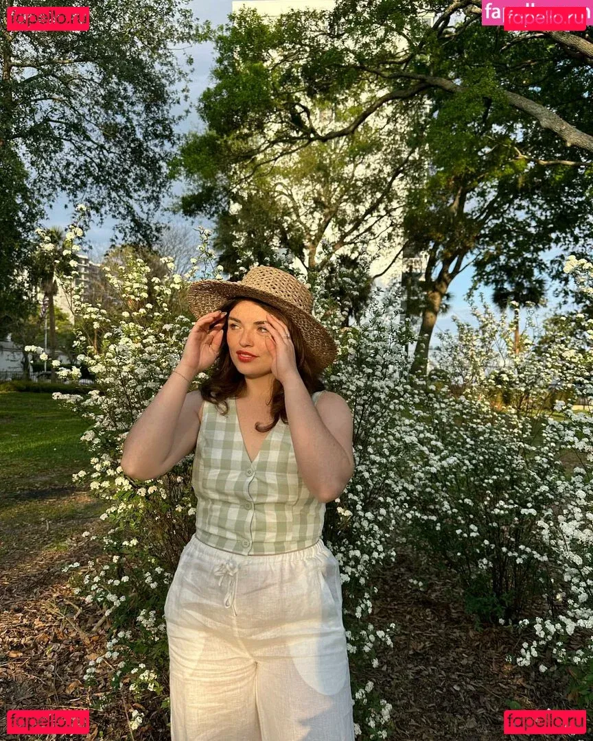 Alondra Larson Onlyfans Photo Gallery 