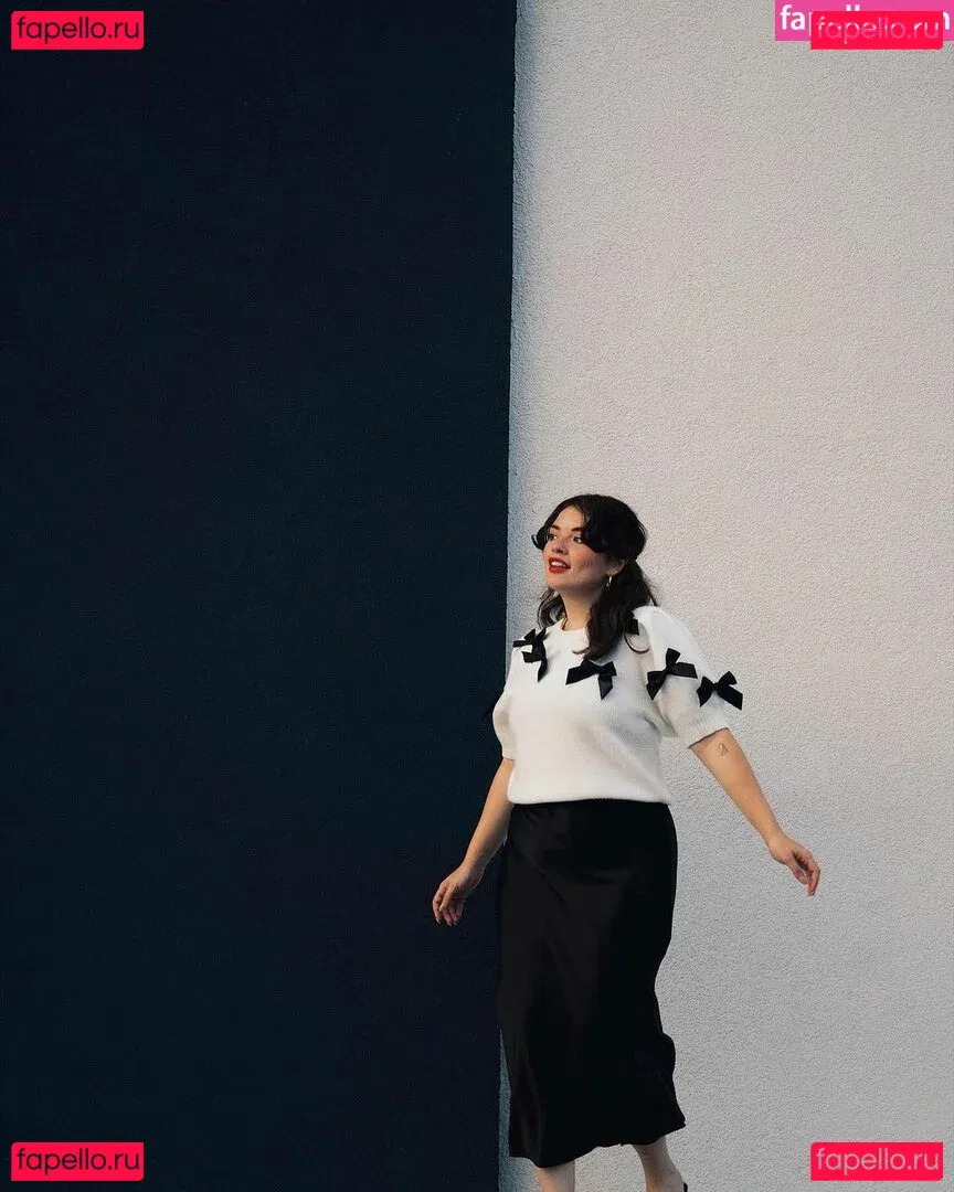 Alondra Larson Onlyfans Photo Gallery 