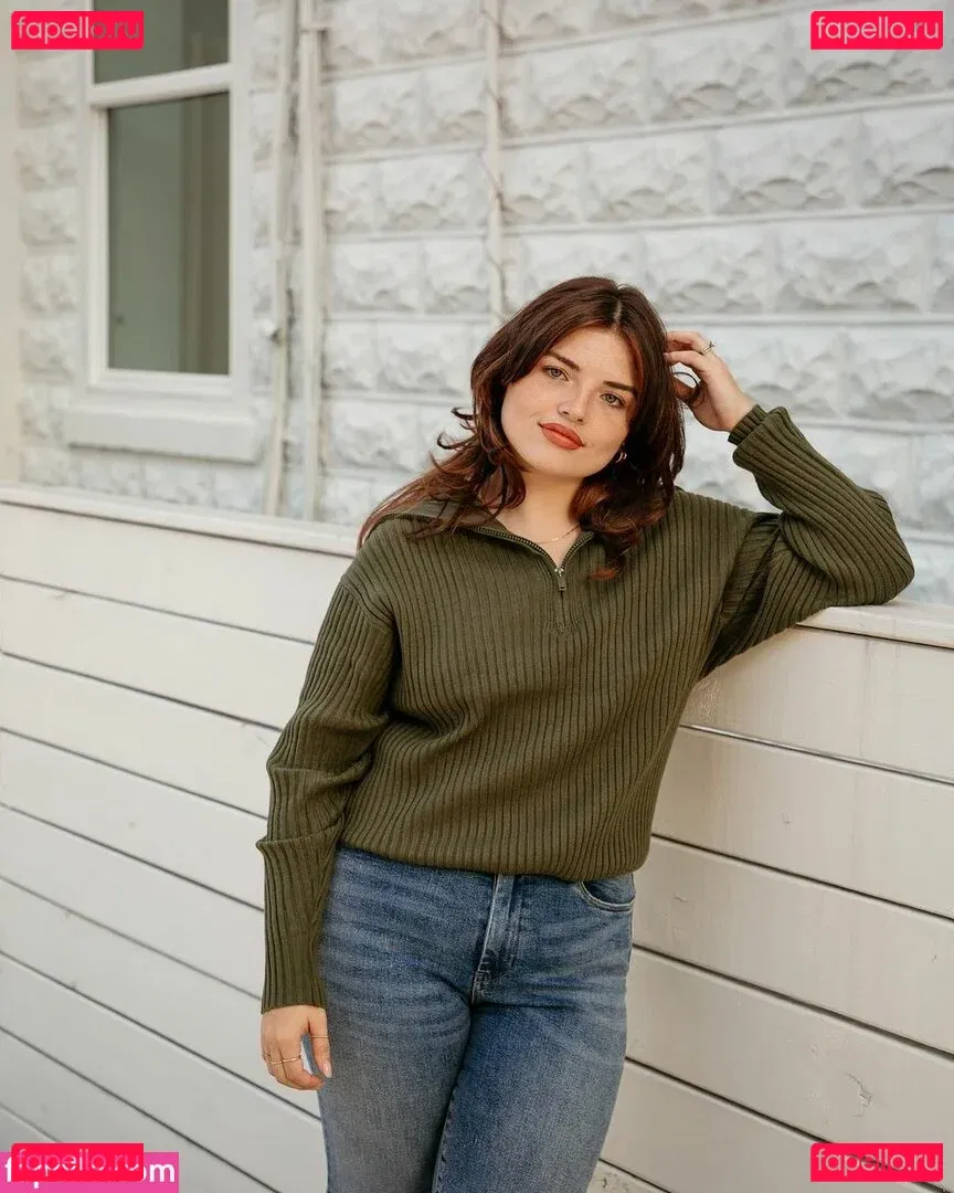 Alondra Larson Onlyfans Photo Gallery 