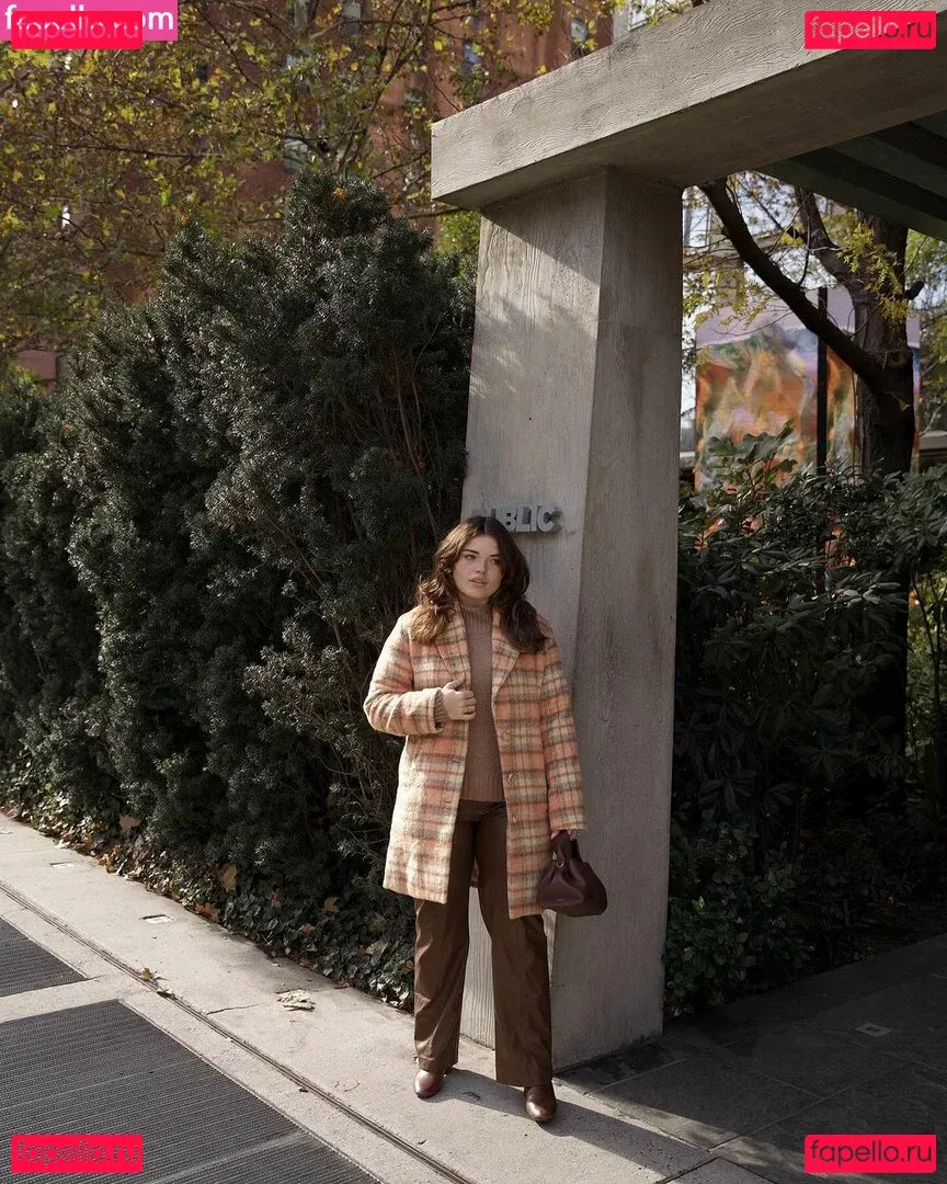 Alondra Larson Onlyfans Photo Gallery 