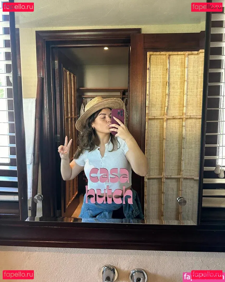 Alondra Larson Onlyfans Photo Gallery 