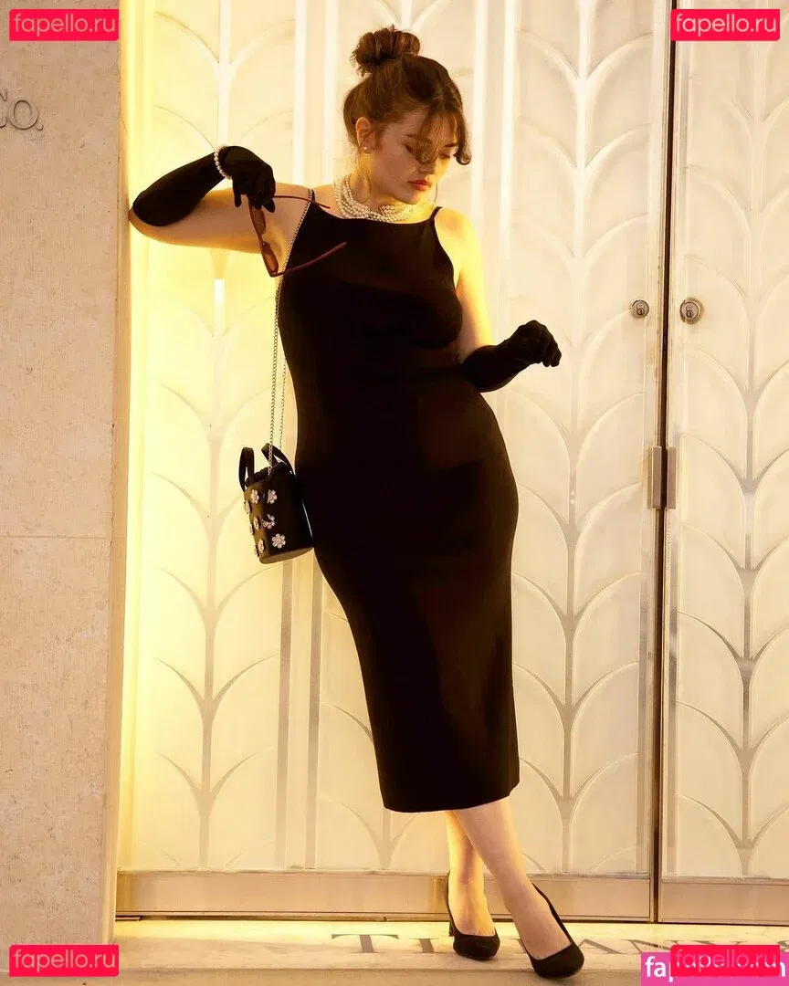 Alondra Larson Onlyfans Photo Gallery 