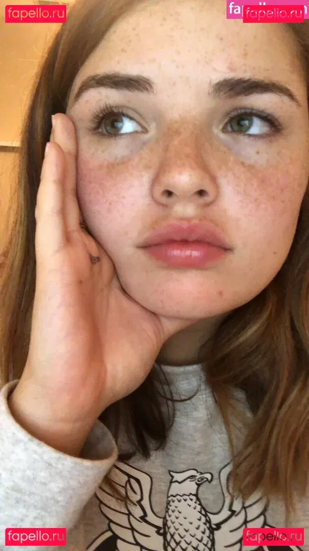 Alondra Larson Onlyfans Photo Gallery 