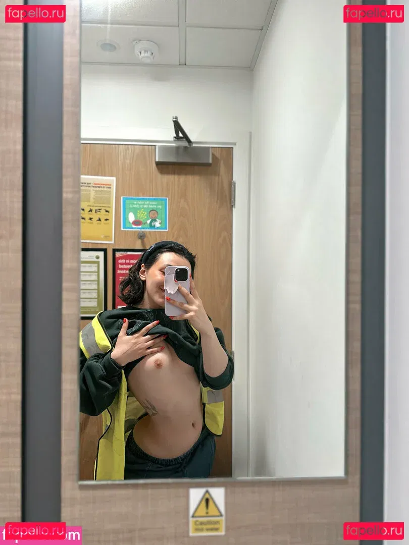 justbili Onlyfans Photo Gallery 