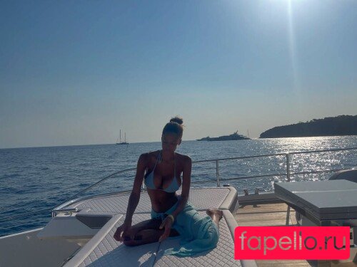 Laura Victoria Nude Onlyfans Photo 26