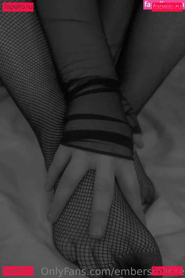 embersmarae Onlyfans Photo Gallery 