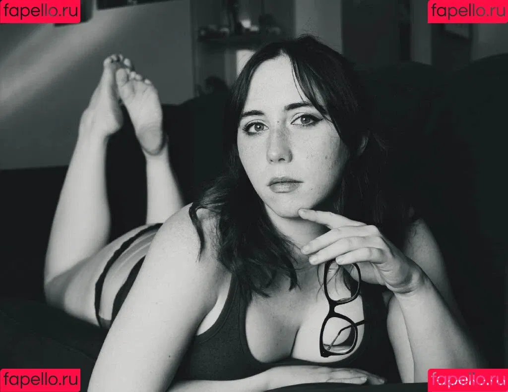 Stephanie Van Rijn Onlyfans Photo Gallery 