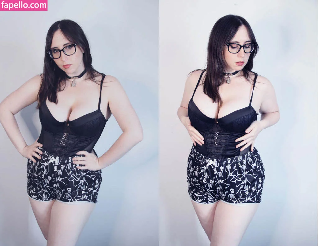 Stephanie Van Rijn Onlyfans Photo Gallery 