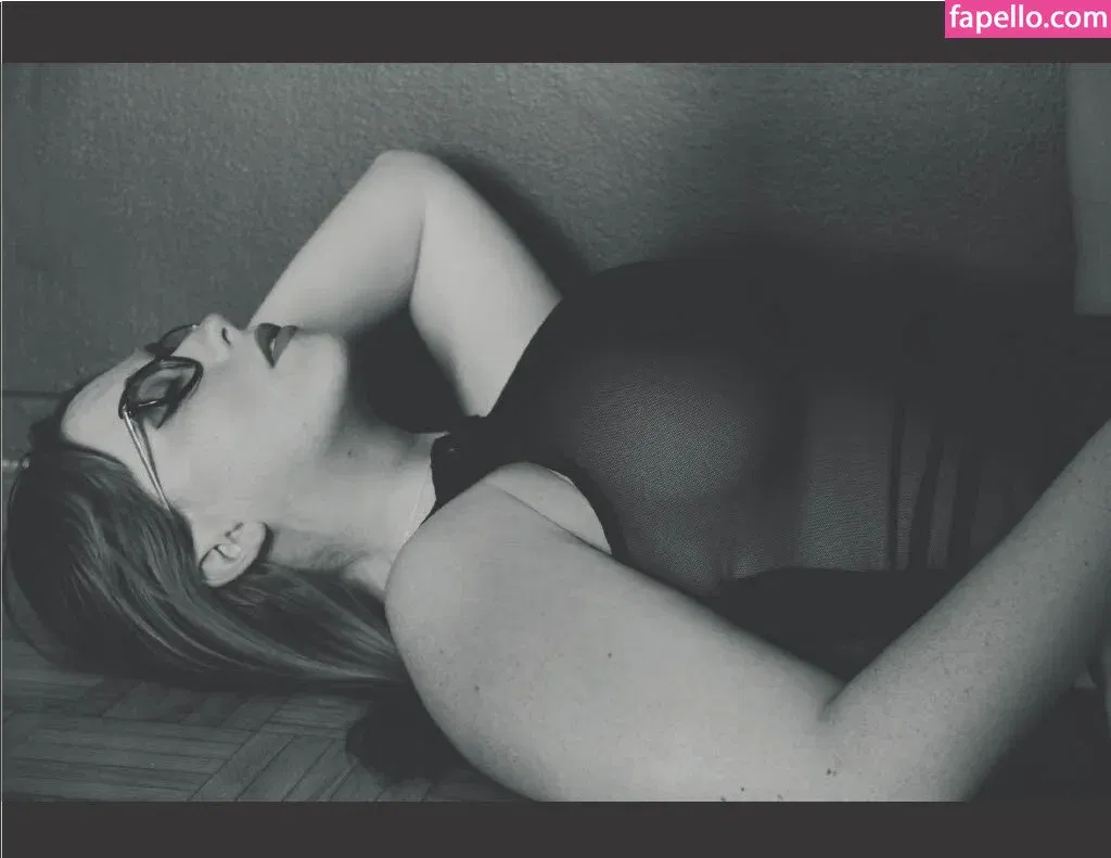 Stephanie Van Rijn Onlyfans Photo Gallery 