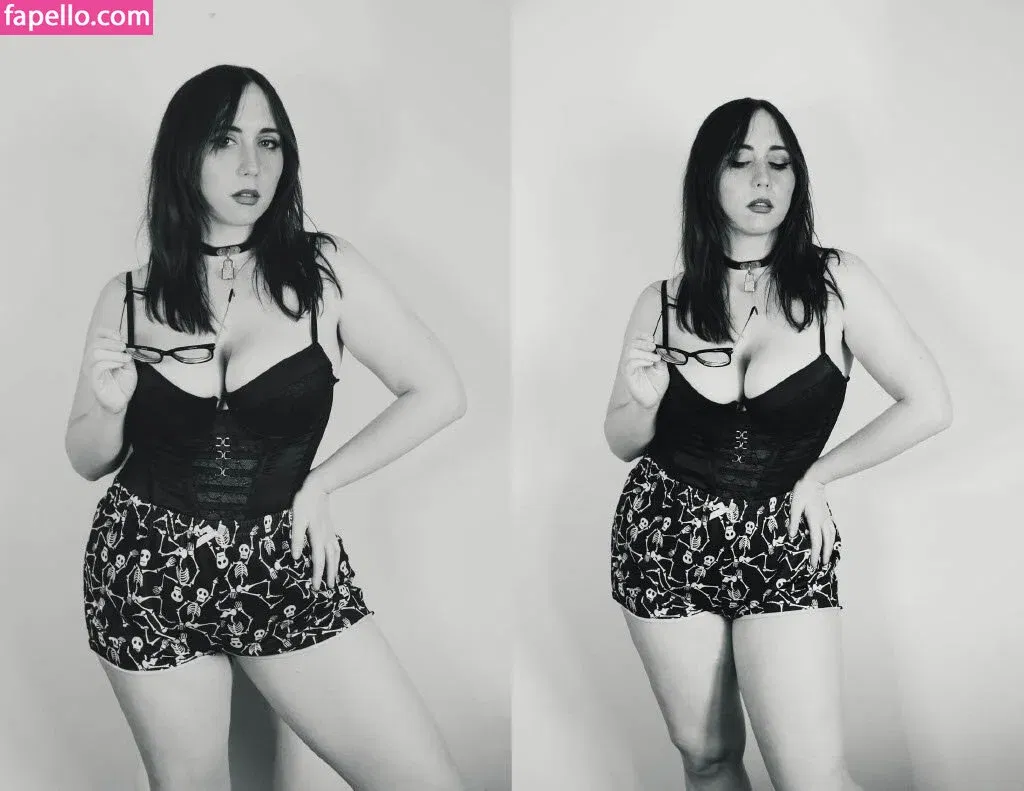 Stephanie Van Rijn Onlyfans Photo Gallery 