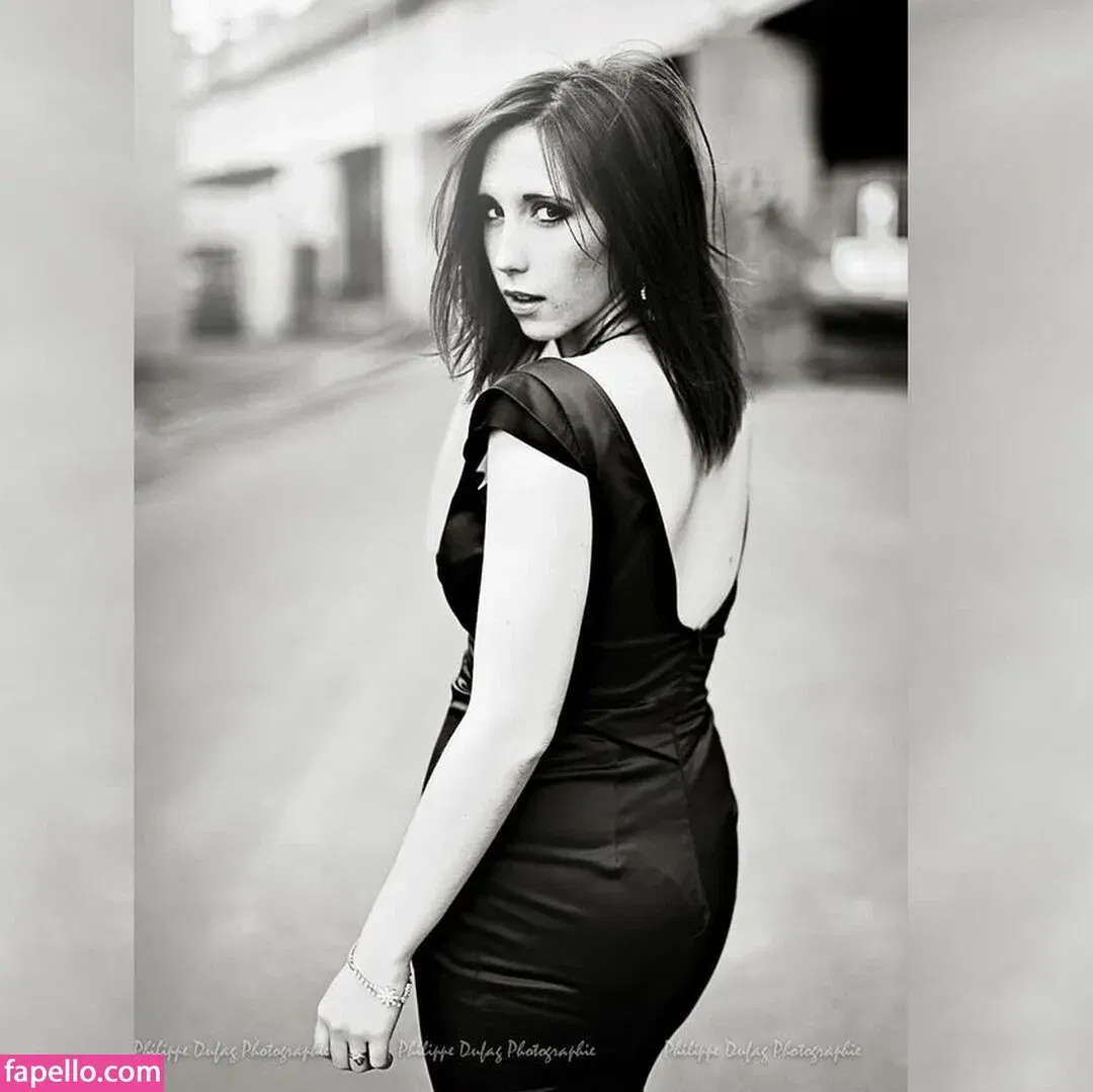 Stephanie Van Rijn Onlyfans Photo Gallery 