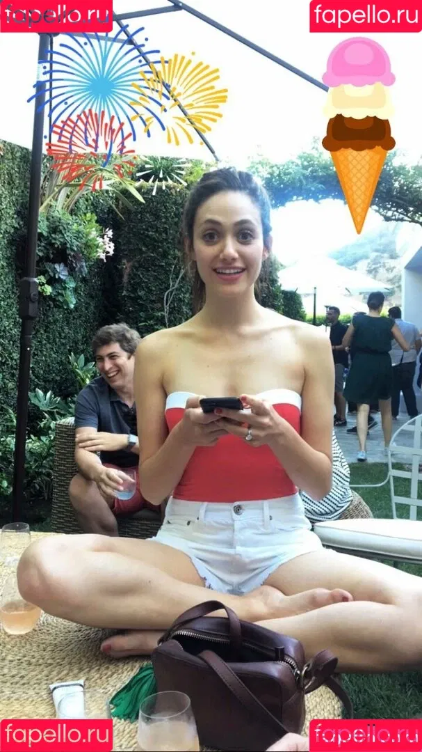 Emmy Rossum Onlyfans Photo Gallery 