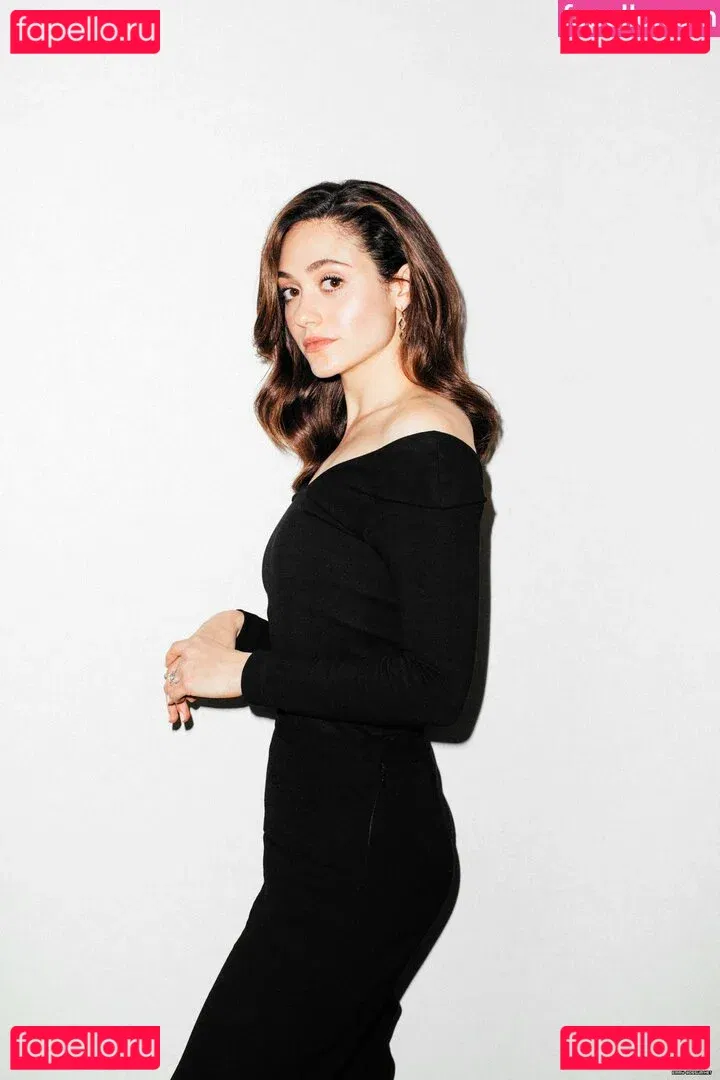 Emmy Rossum Onlyfans Photo Gallery 