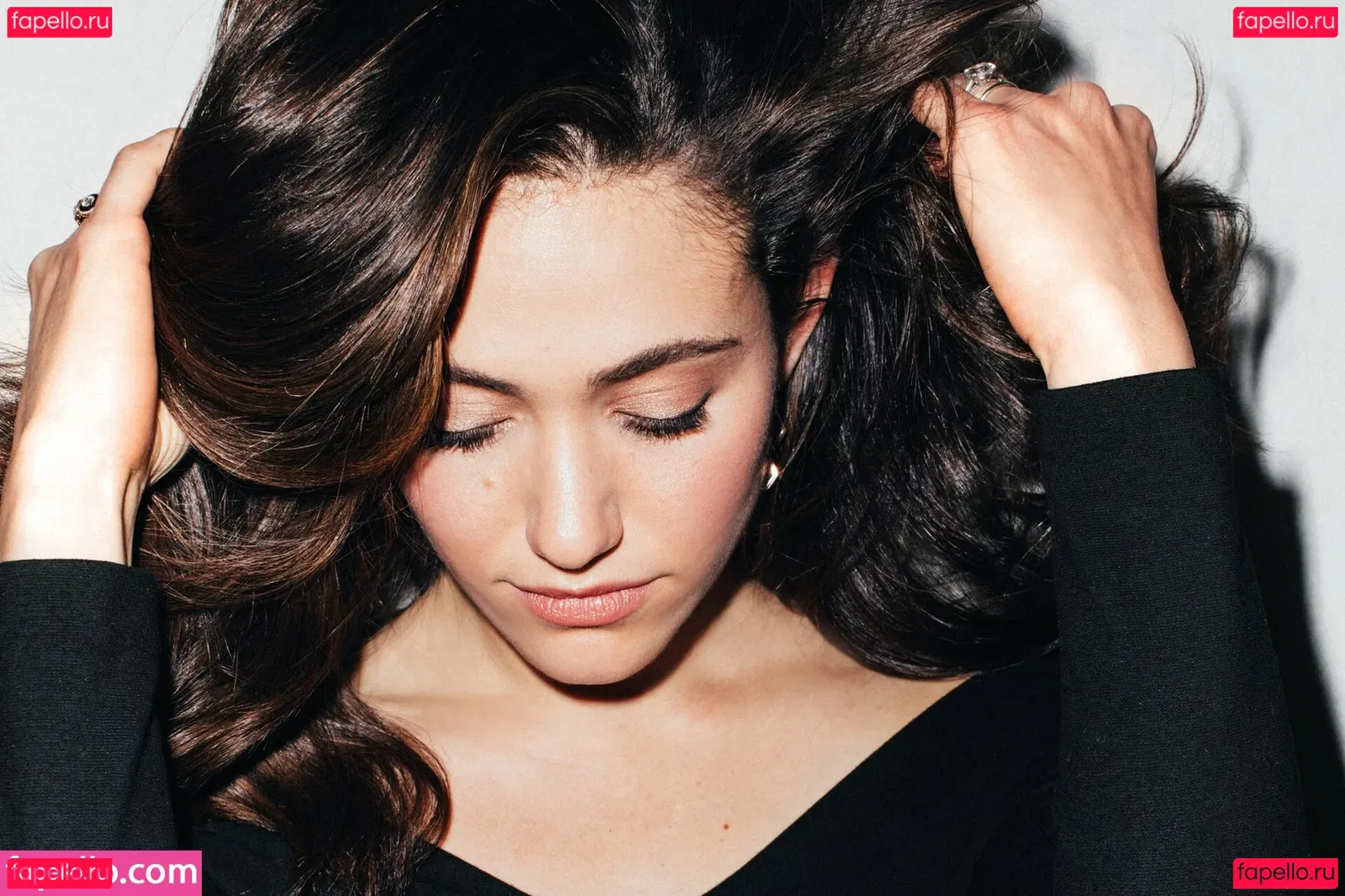 Emmy Rossum Onlyfans Photo Gallery 