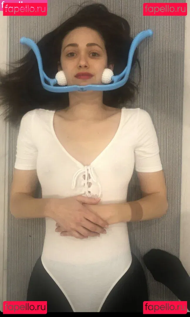 Emmy Rossum Onlyfans Photo Gallery 