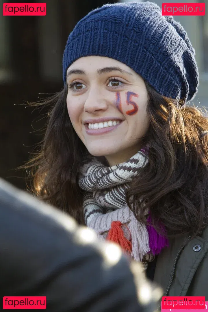 Emmy Rossum Onlyfans Photo Gallery 