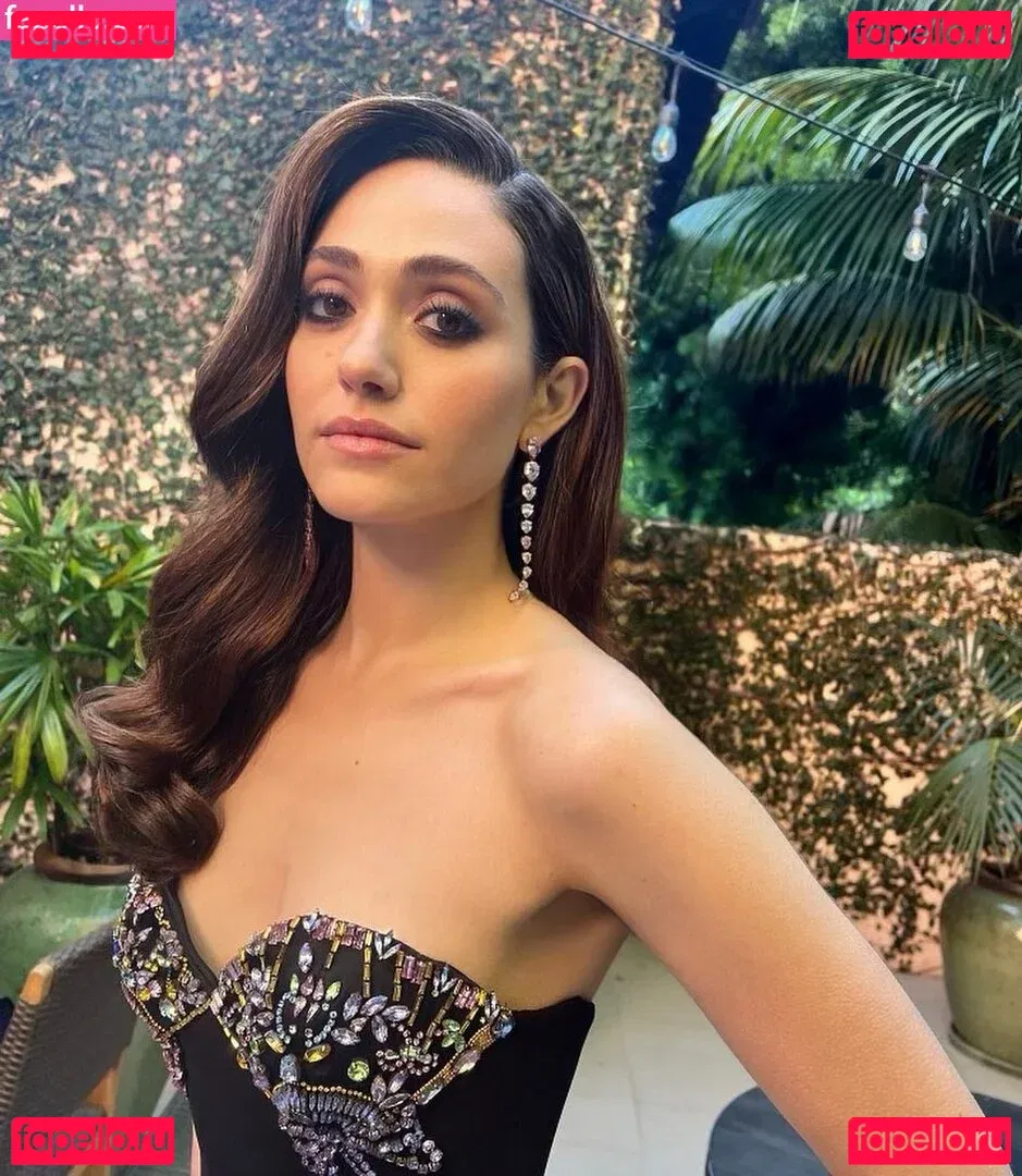 Emmy Rossum Onlyfans Photo Gallery 