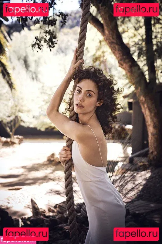 Emmy Rossum Onlyfans Photo Gallery 