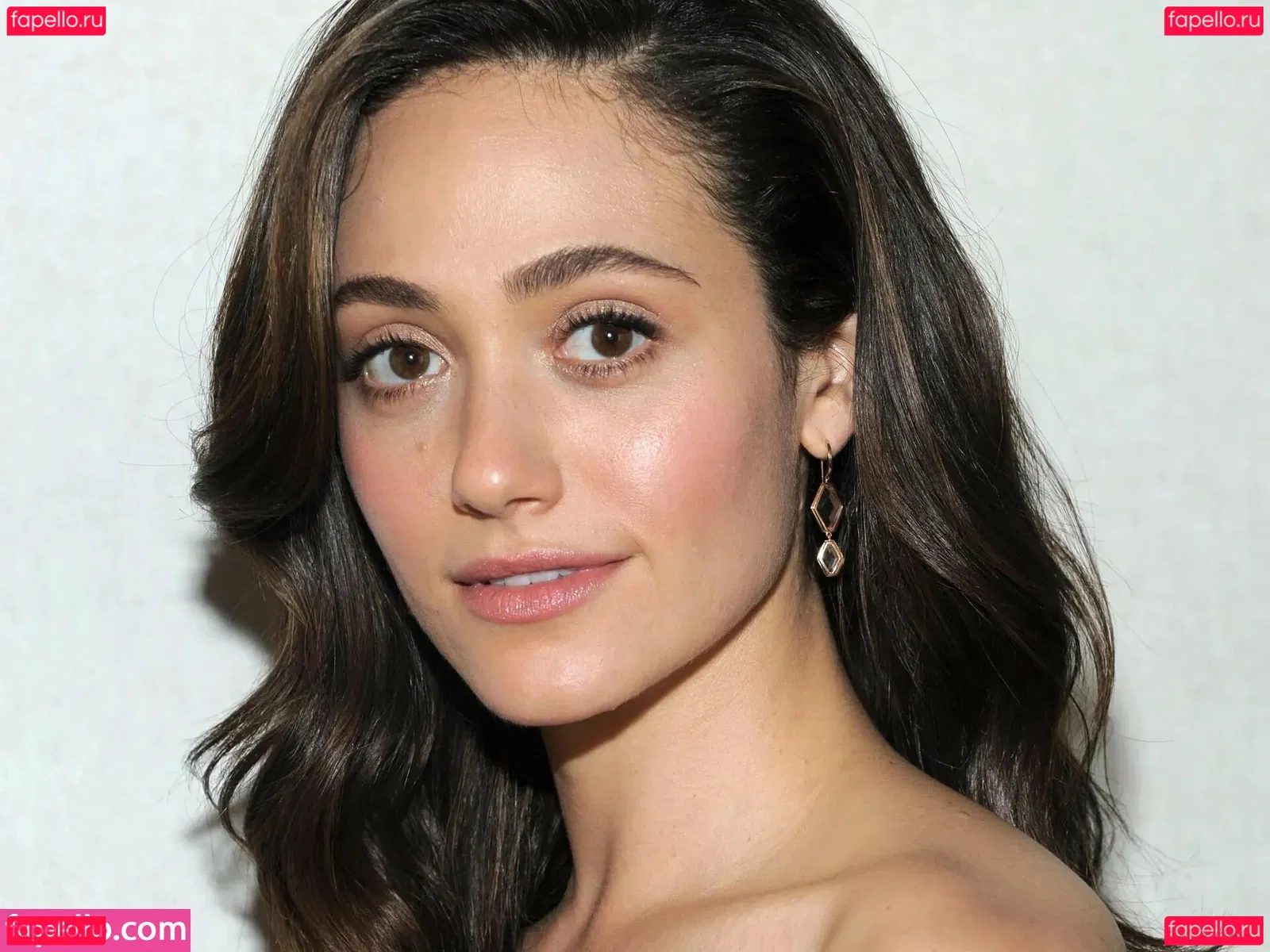 Emmy Rossum Onlyfans Photo Gallery 