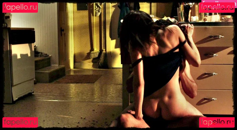 Emmy Rossum Onlyfans Photo Gallery 