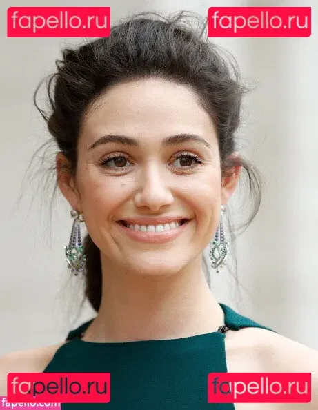 Emmy Rossum Onlyfans Photo Gallery 