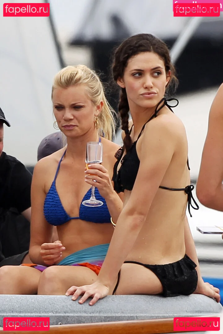 Emmy Rossum Onlyfans Photo Gallery 