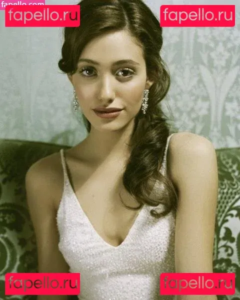 Emmy Rossum Onlyfans Photo Gallery 