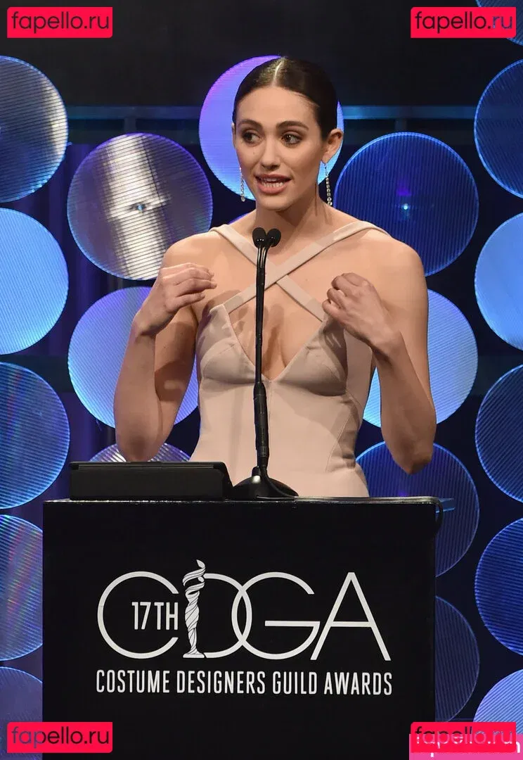 Emmy Rossum Onlyfans Photo Gallery 