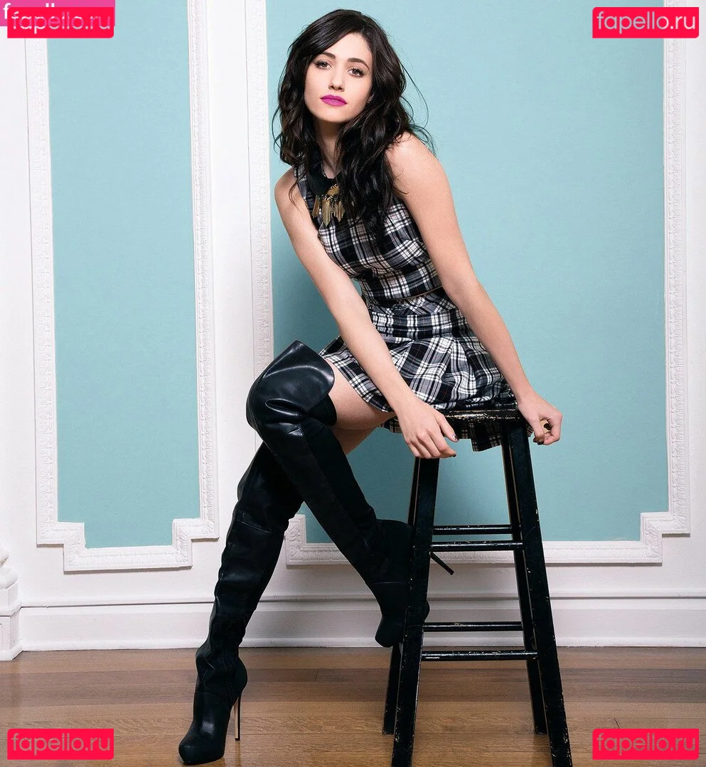 Emmy Rossum Onlyfans Photo Gallery 