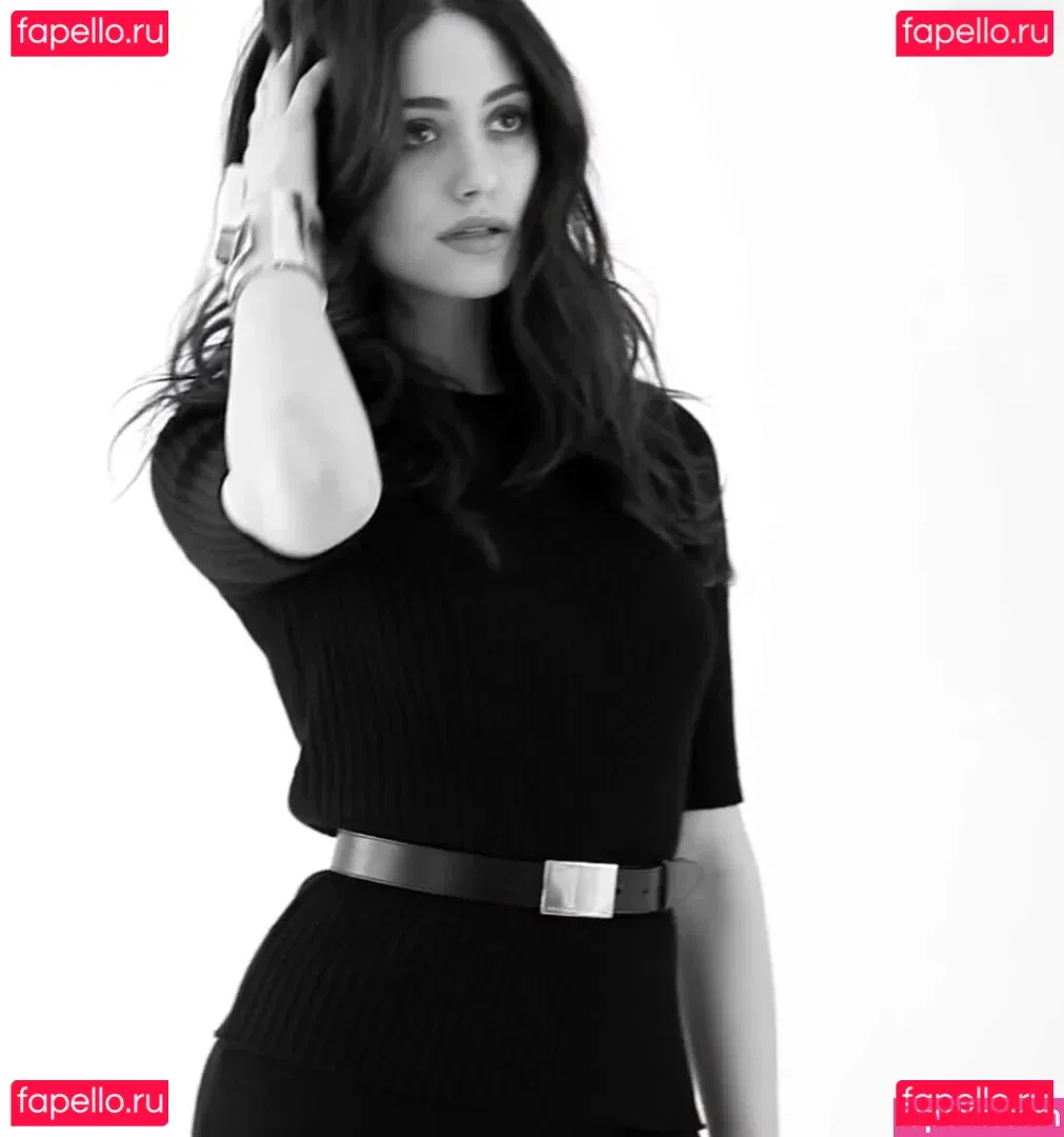 Emmy Rossum Onlyfans Photo Gallery 