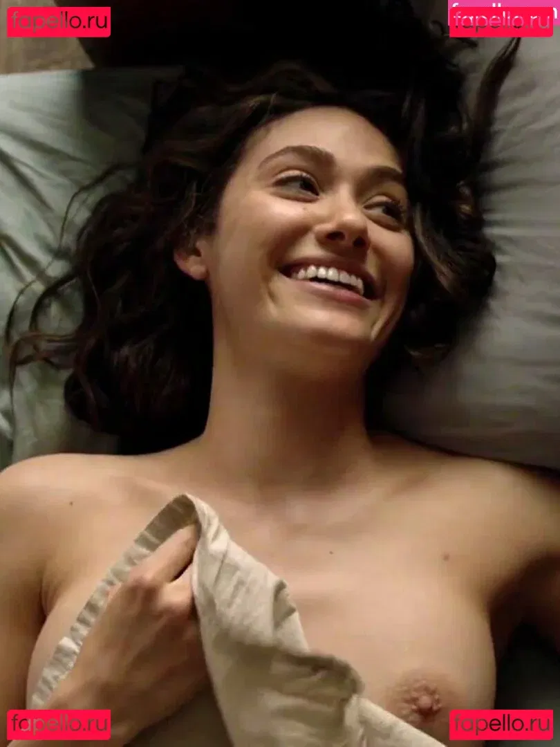 Emmy Rossum Onlyfans Photo Gallery 