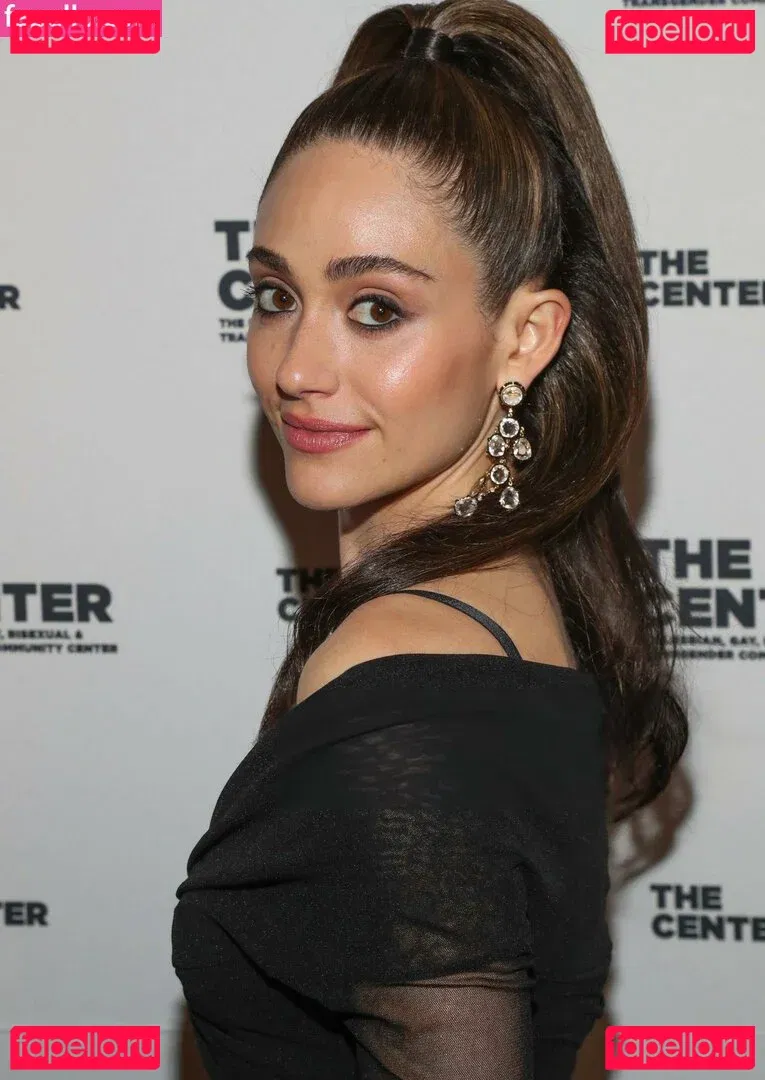 Emmy Rossum Onlyfans Photo Gallery 