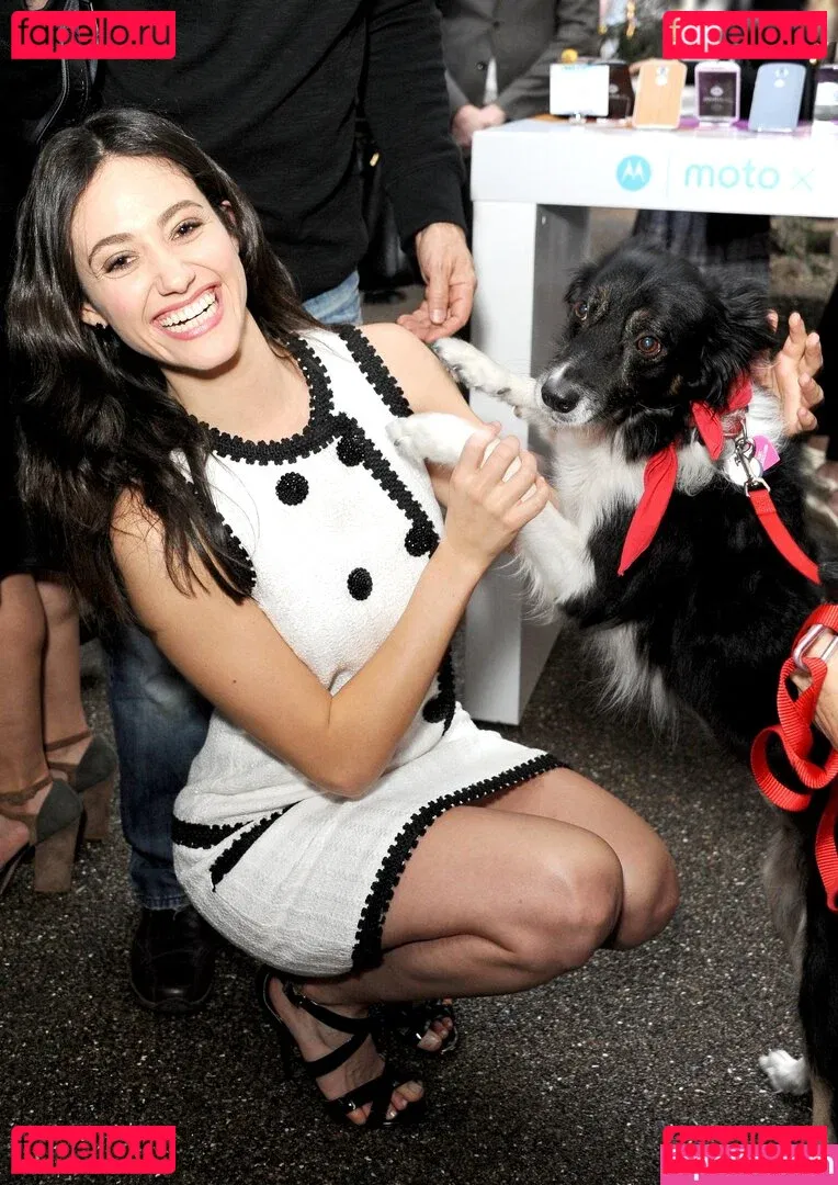 Emmy Rossum Onlyfans Photo Gallery 