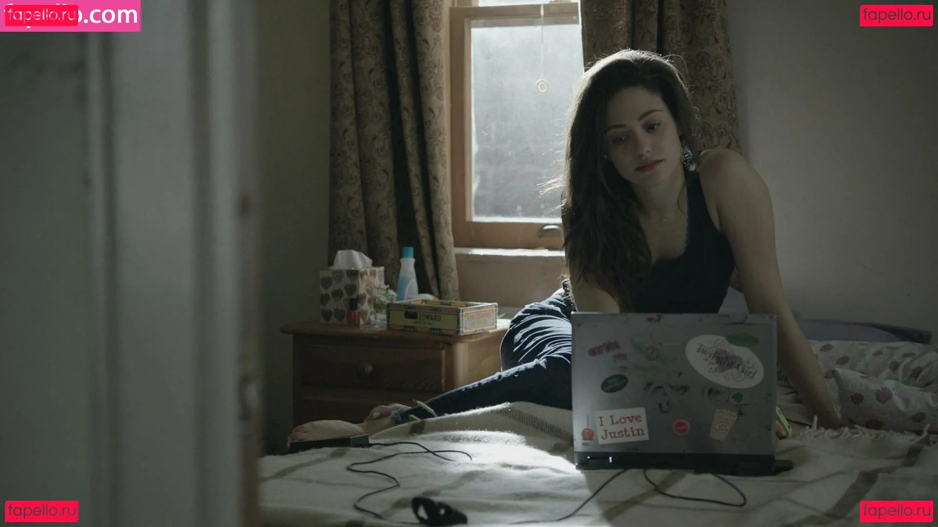 Emmy Rossum Onlyfans Photo Gallery 