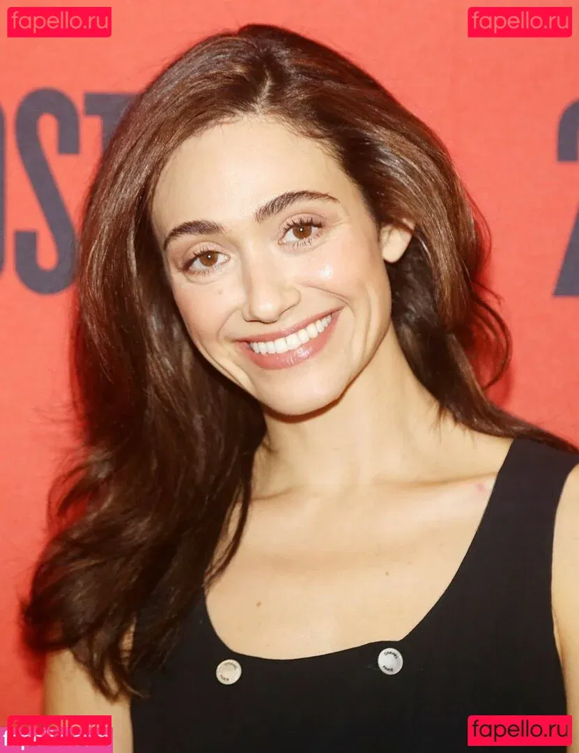 Emmy Rossum Onlyfans Photo Gallery 